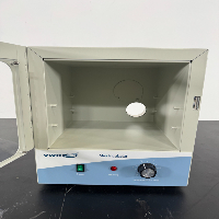 VWR Mini Incubator image 2